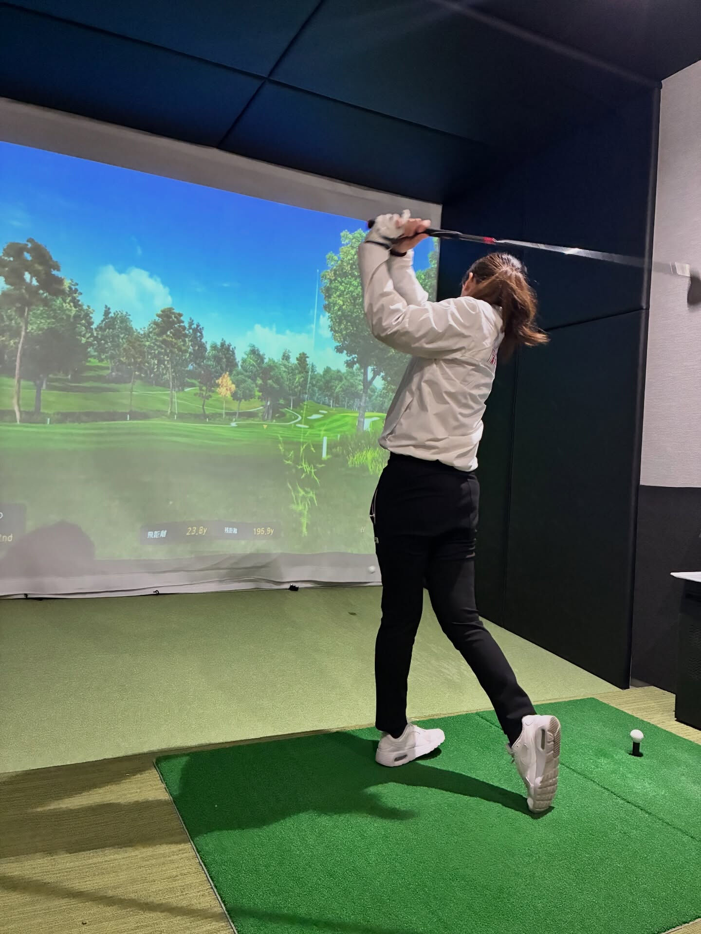 ナイスショットもミスショットも、全部ひっくるめて練習中⛳️